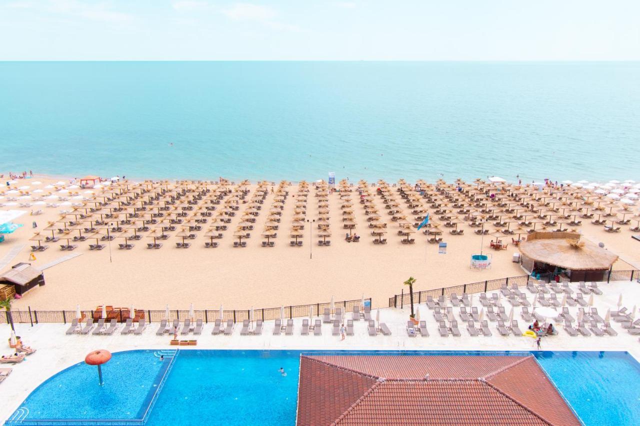 Admiral Hotel Golden Sands Luaran gambar The beach at the Grand Hotel
