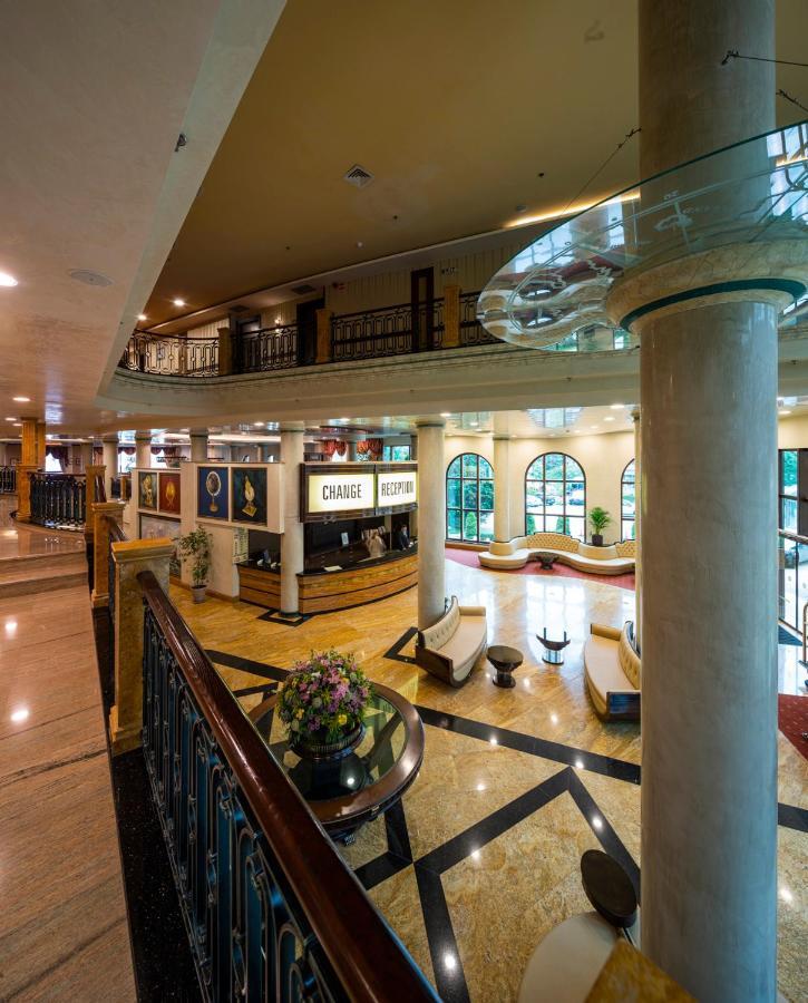 Admiral Hotel Golden Sands Luaran gambar Lobby