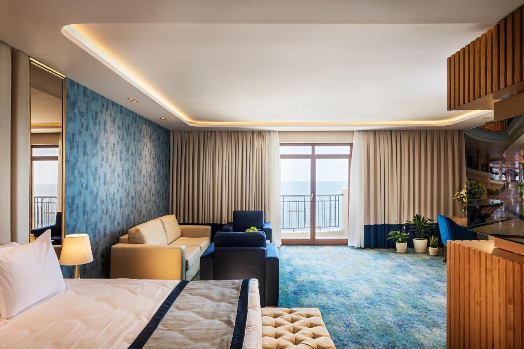 Admiral Hotel Golden Sands Luaran gambar A suite at the hotel